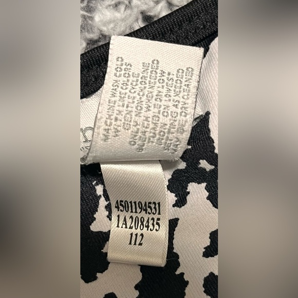 Zenergy by Chico's Black and White Top Set - Picture 11 of 12